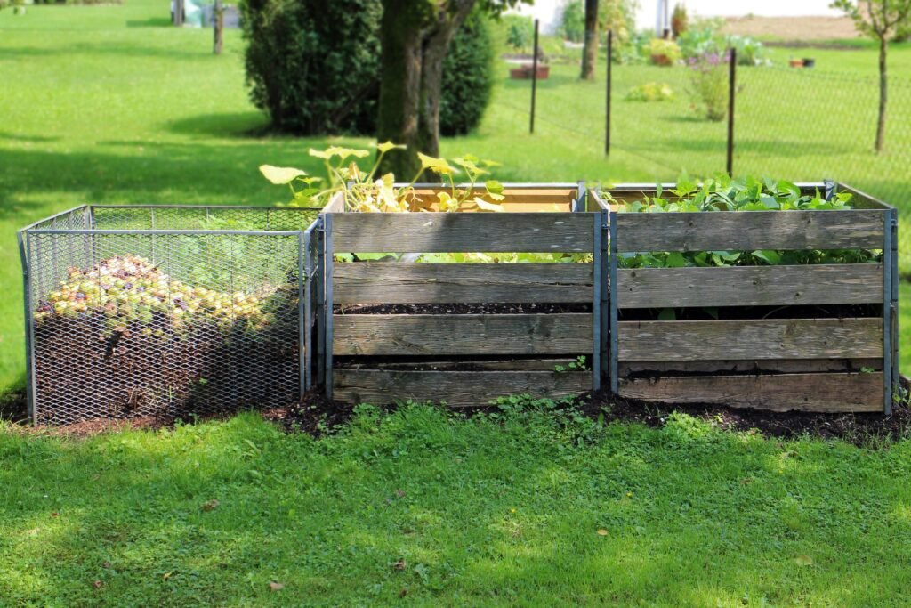 How to Build a Simple and Easy Compost Bin